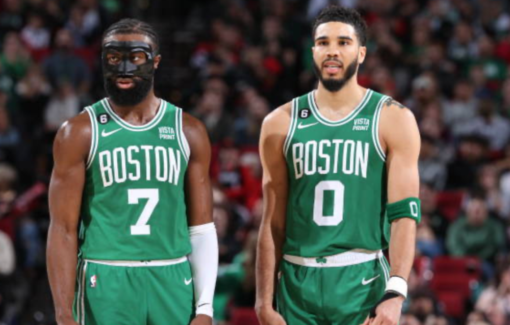  杰伦布朗砍下赛季新高凯尔特人大胜猛龙