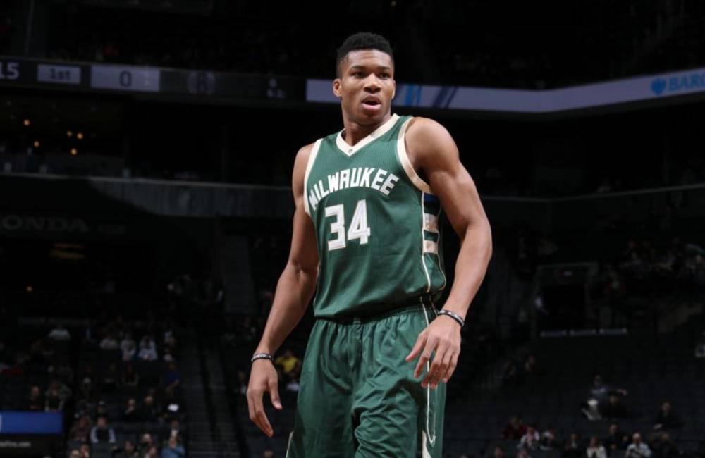  威尼斯青年军崛起，三度领先险胜克雷莫内塞  